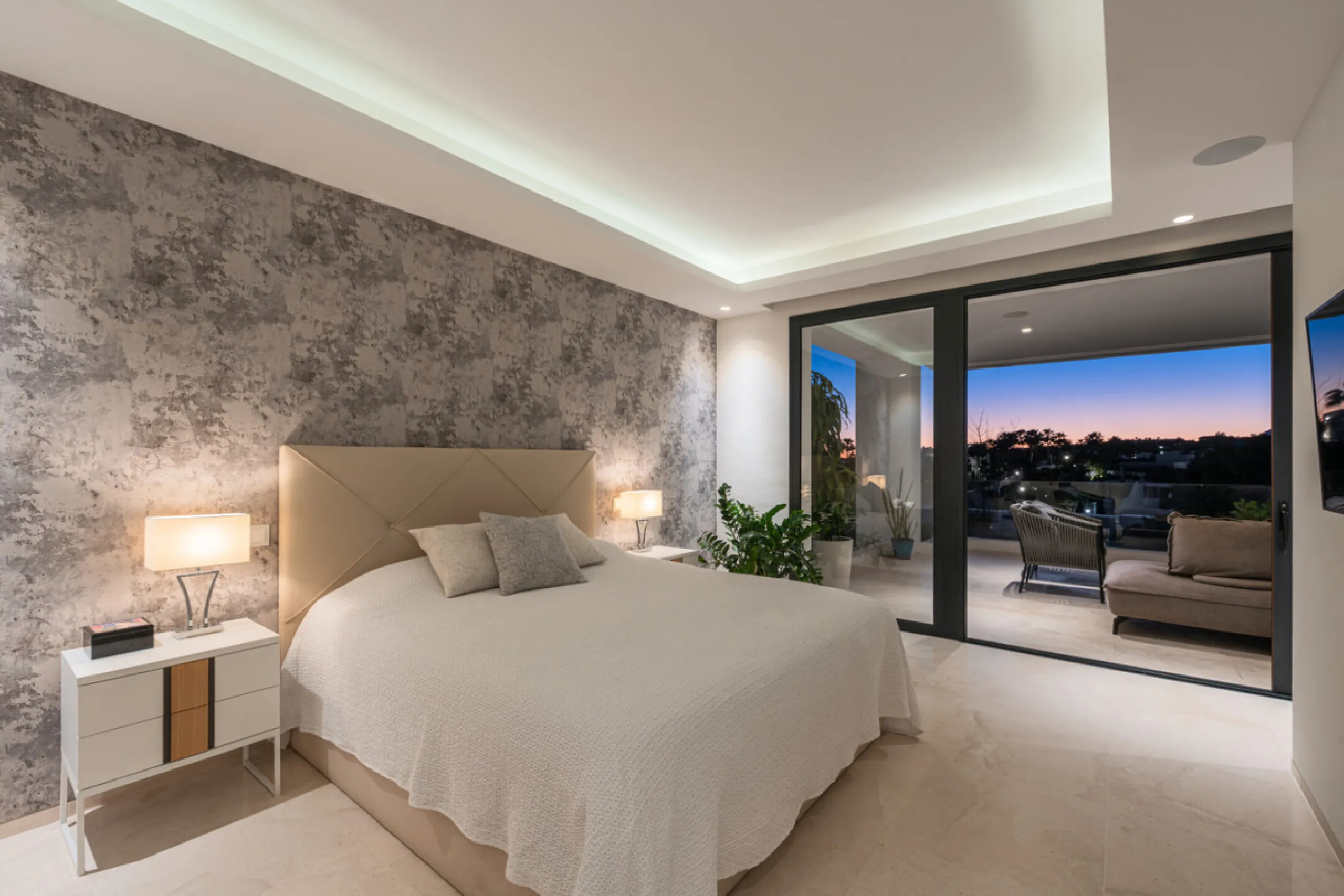 Set within the prestigious, fully gated Los Olivos community with 24/7 security, this contemporary villa sits on the largest plot in the development, offering unmatched privacy, space, and a prime location. Occupying a generous 1,351 m² plot, the property