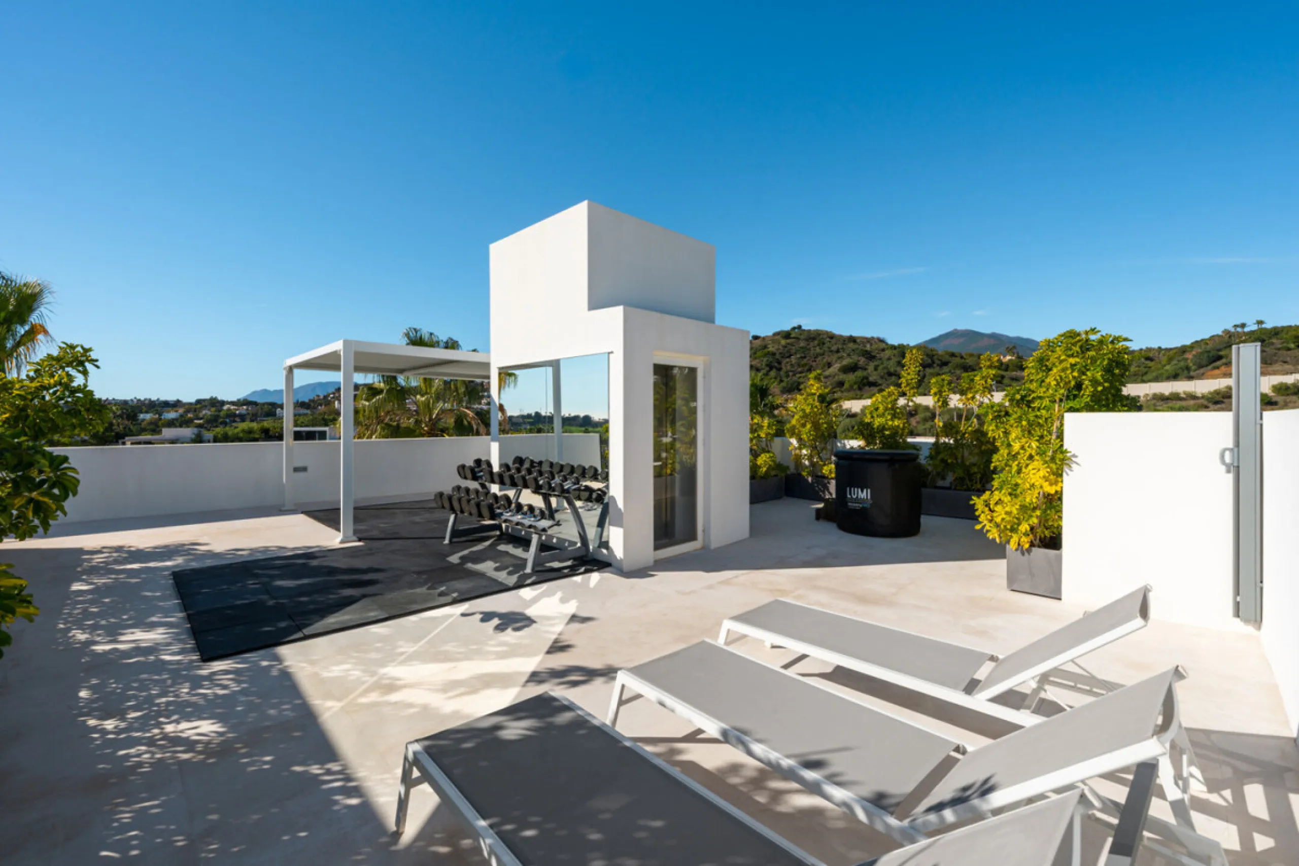 Set within the prestigious, fully gated Los Olivos community with 24/7 security, this contemporary villa sits on the largest plot in the development, offering unmatched privacy, space, and a prime location. Occupying a generous 1,351 m² plot, the property