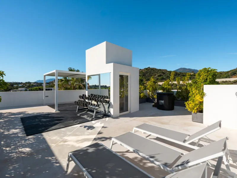 Set within the prestigious, fully gated Los Olivos community with 24/7 security, this contemporary villa sits on the largest plot in the development, offering unmatched privacy, space, and a prime location. Occupying a generous 1,351 m² plot, the property