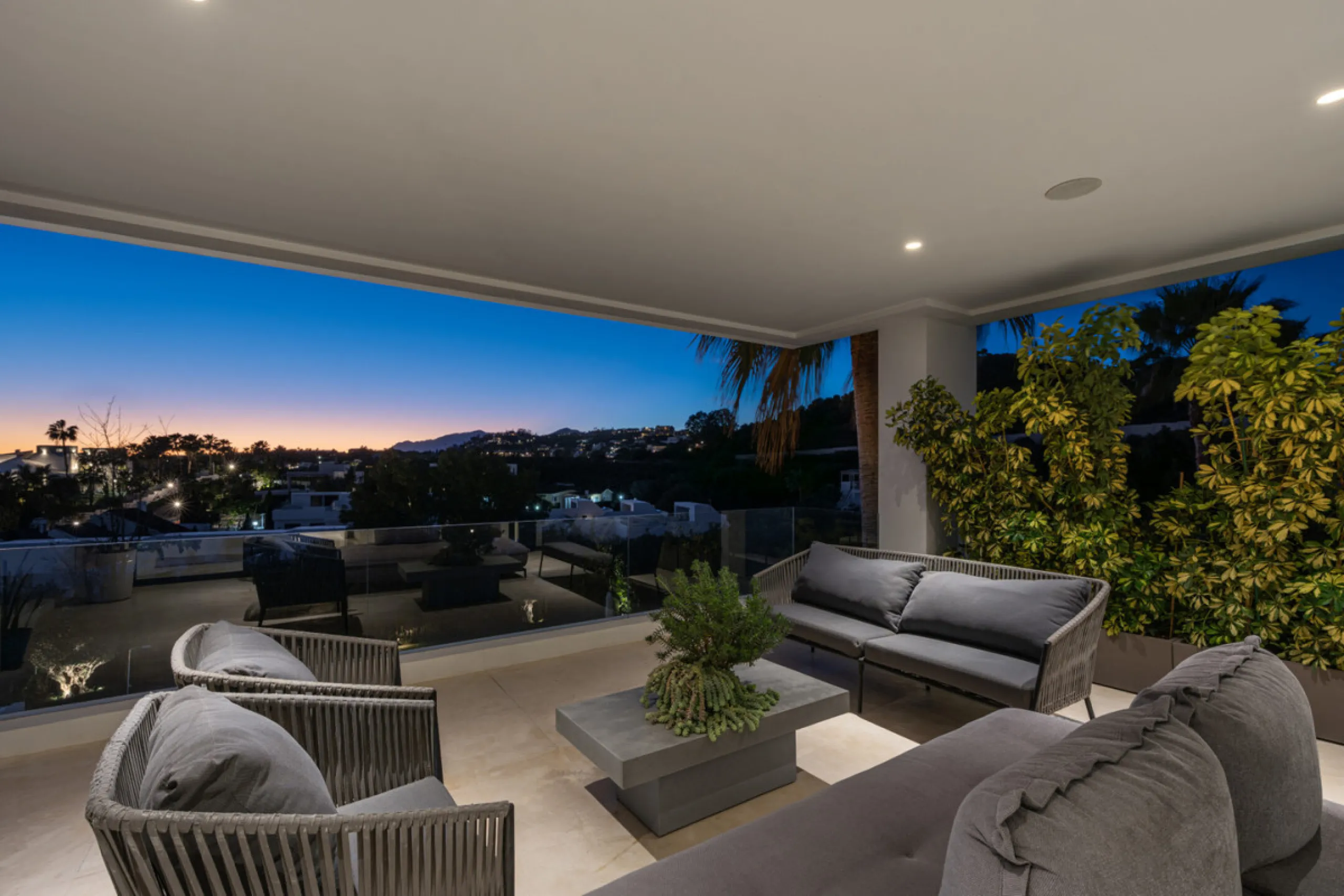 Set within the prestigious, fully gated Los Olivos community with 24/7 security, this contemporary villa sits on the largest plot in the development, offering unmatched privacy, space, and a prime location. Occupying a generous 1,351 m² plot, the property