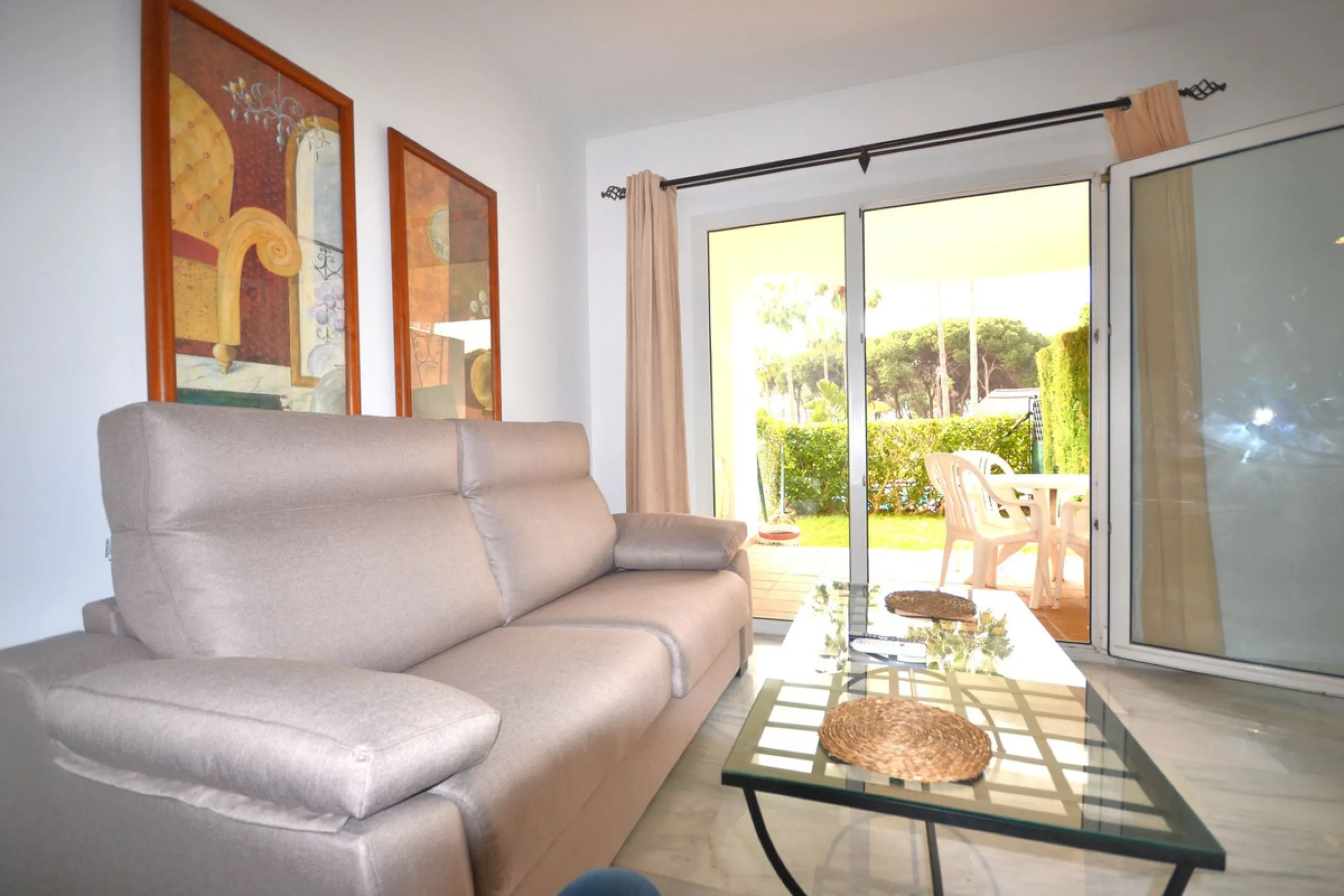 Gartenwohnung zu verkaufen in Mi Capricho – Calahonda, Mijas Costa