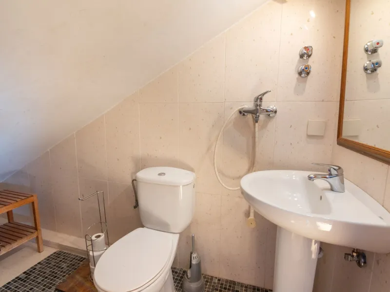 House - Townhouse в продаже в Estepona, Málaga. В доме 4 спален и 4 ванных комнат. Площадь дома 220 м². Площадь участка 33 м²