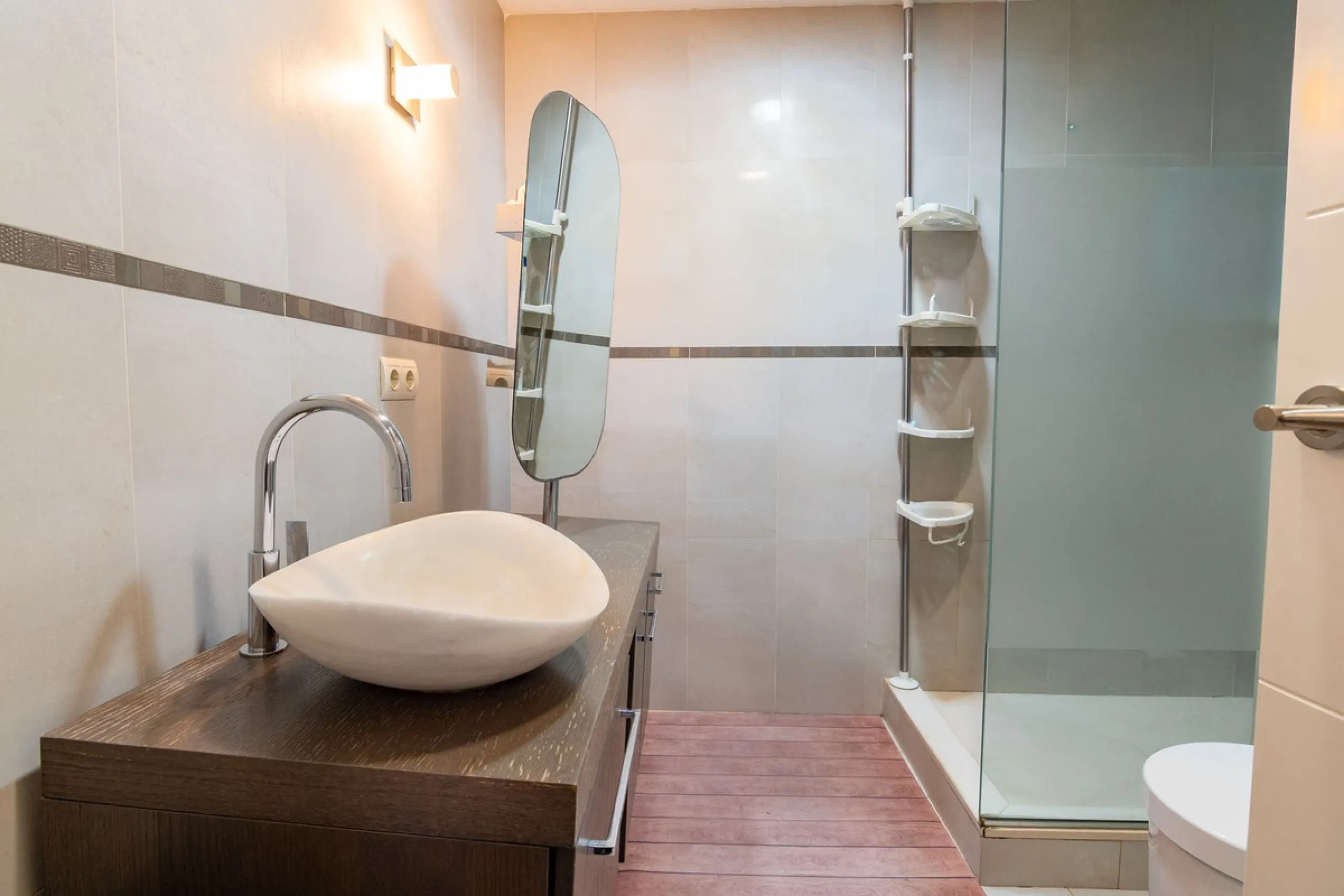 House - Townhouse в продаже в Estepona, Málaga. В доме 4 спален и 4 ванных комнат. Площадь дома 220 м². Площадь участка 33 м²