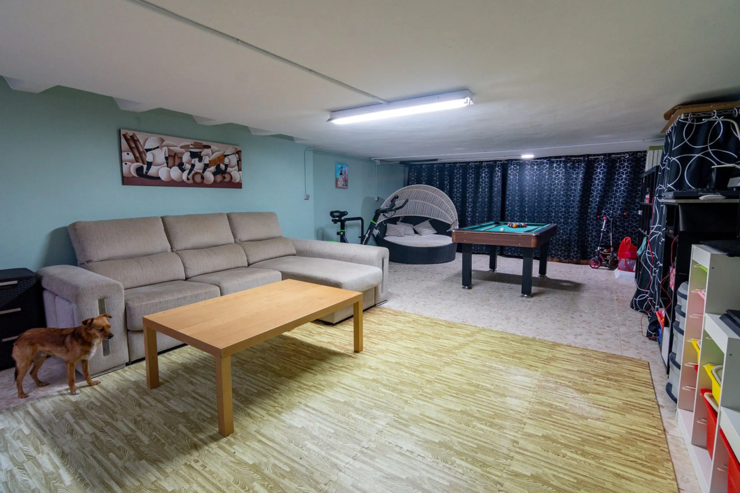 House - Townhouse в продаже в Estepona, Málaga. В доме 4 спален и 4 ванных комнат. Площадь дома 220 м². Площадь участка 33 м²