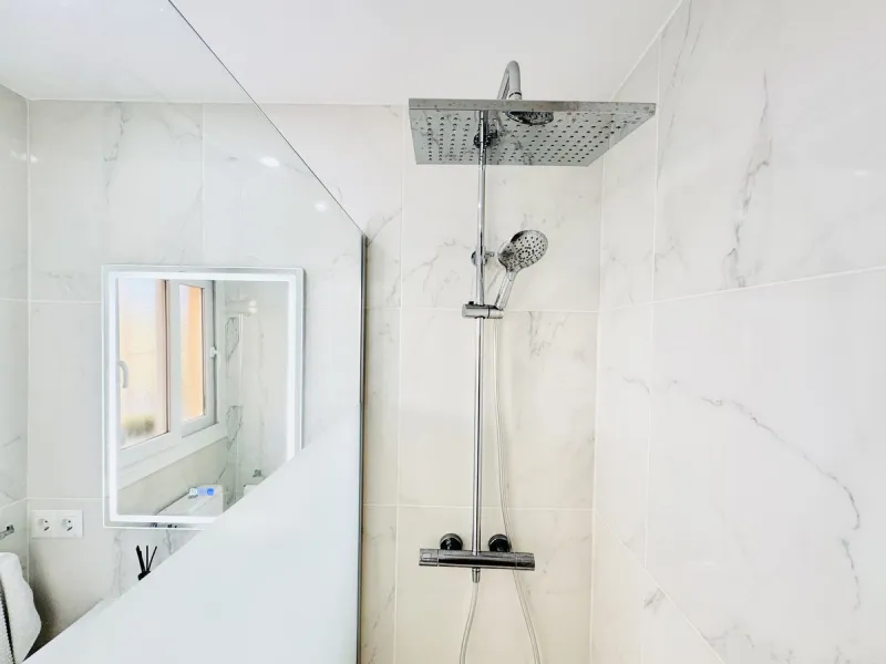 Stylish, fully renovated townhouse in the heart of Mijas Costa just steps from Fuengirola's beach walk, ideal as a permanent home, holiday residence or investement with excellent rental potential.