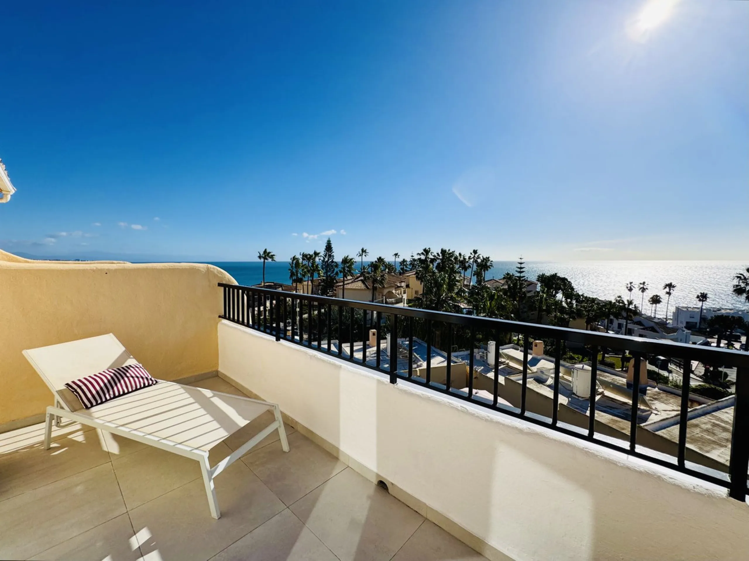 Stylish, fully renovated townhouse in the heart of Mijas Costa just steps from Fuengirola's beach walk, ideal as a permanent home, holiday residence or investement with excellent rental potential.