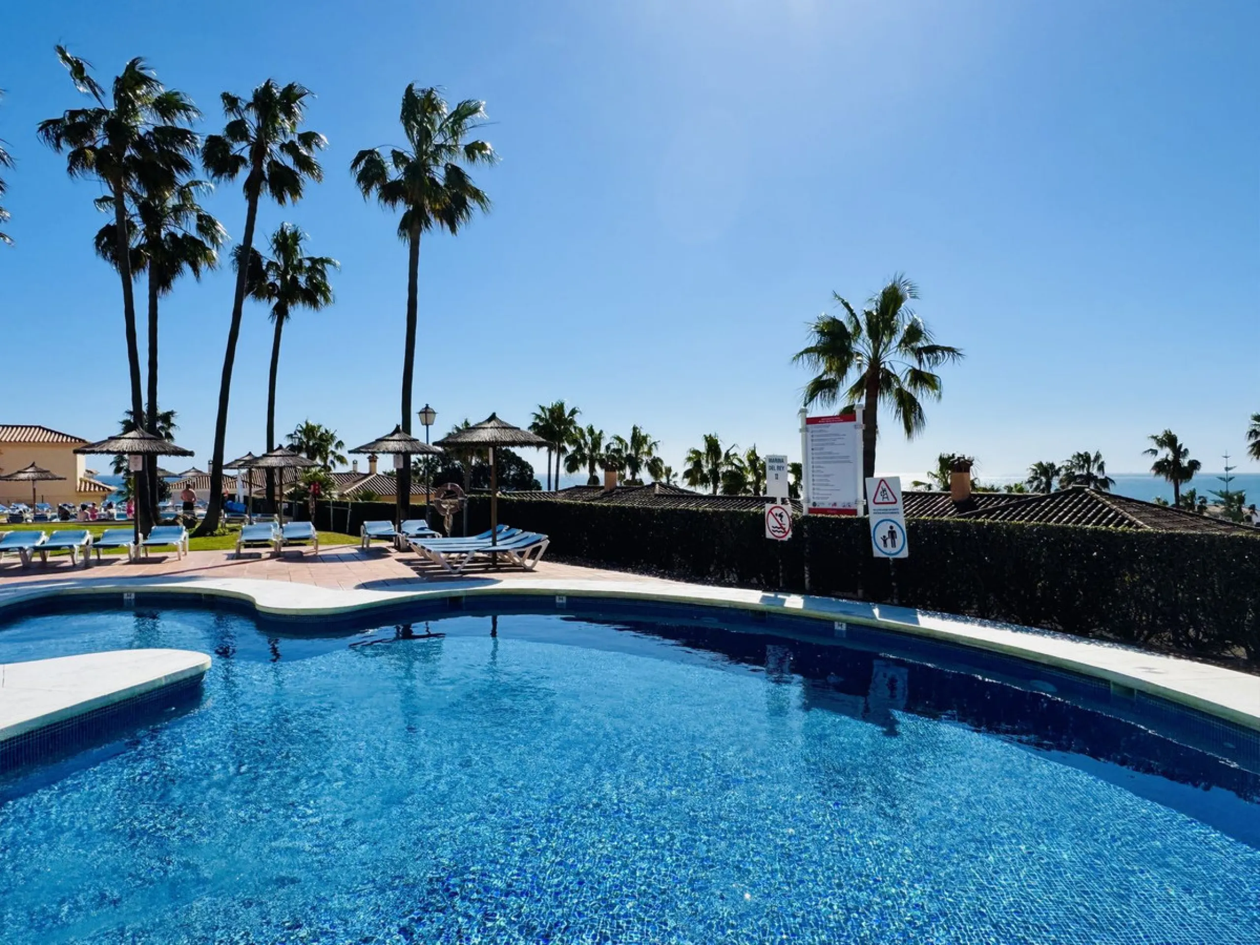 Stylish, fully renovated townhouse in the heart of Mijas Costa just steps from Fuengirola's beach walk, ideal as a permanent home, holiday residence or investement with excellent rental potential.