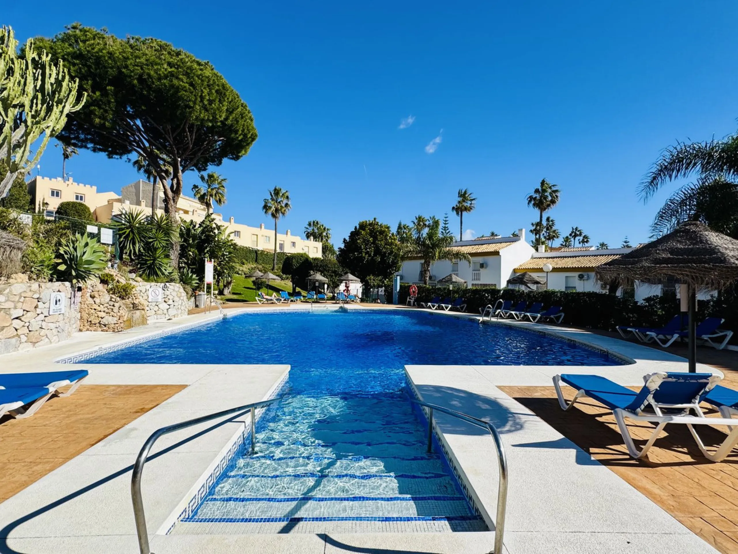 Stylish, fully renovated townhouse in the heart of Mijas Costa just steps from Fuengirola's beach walk, ideal as a permanent home, holiday residence or investement with excellent rental potential.