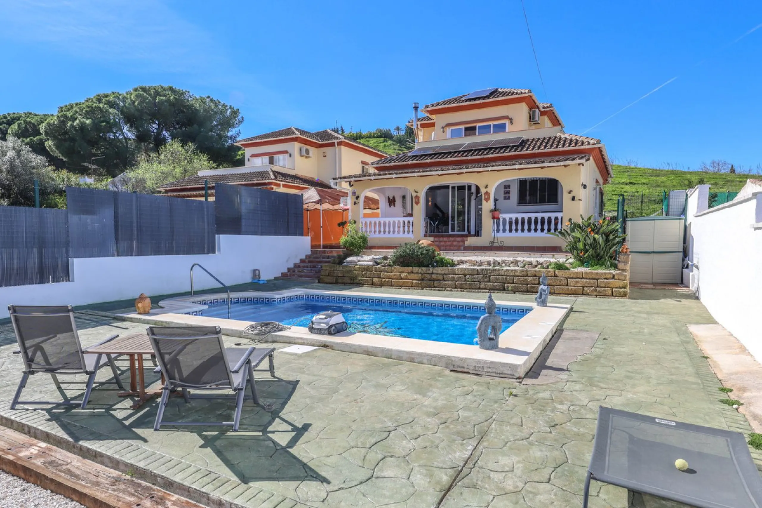 Upgraded Modern Villa with Solar Panels