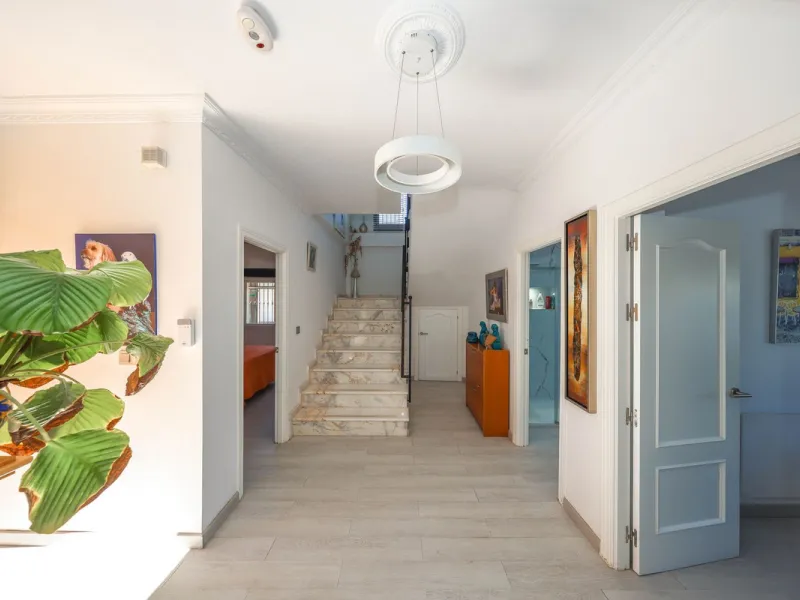 Upgraded Modern Villa with Solar Panels