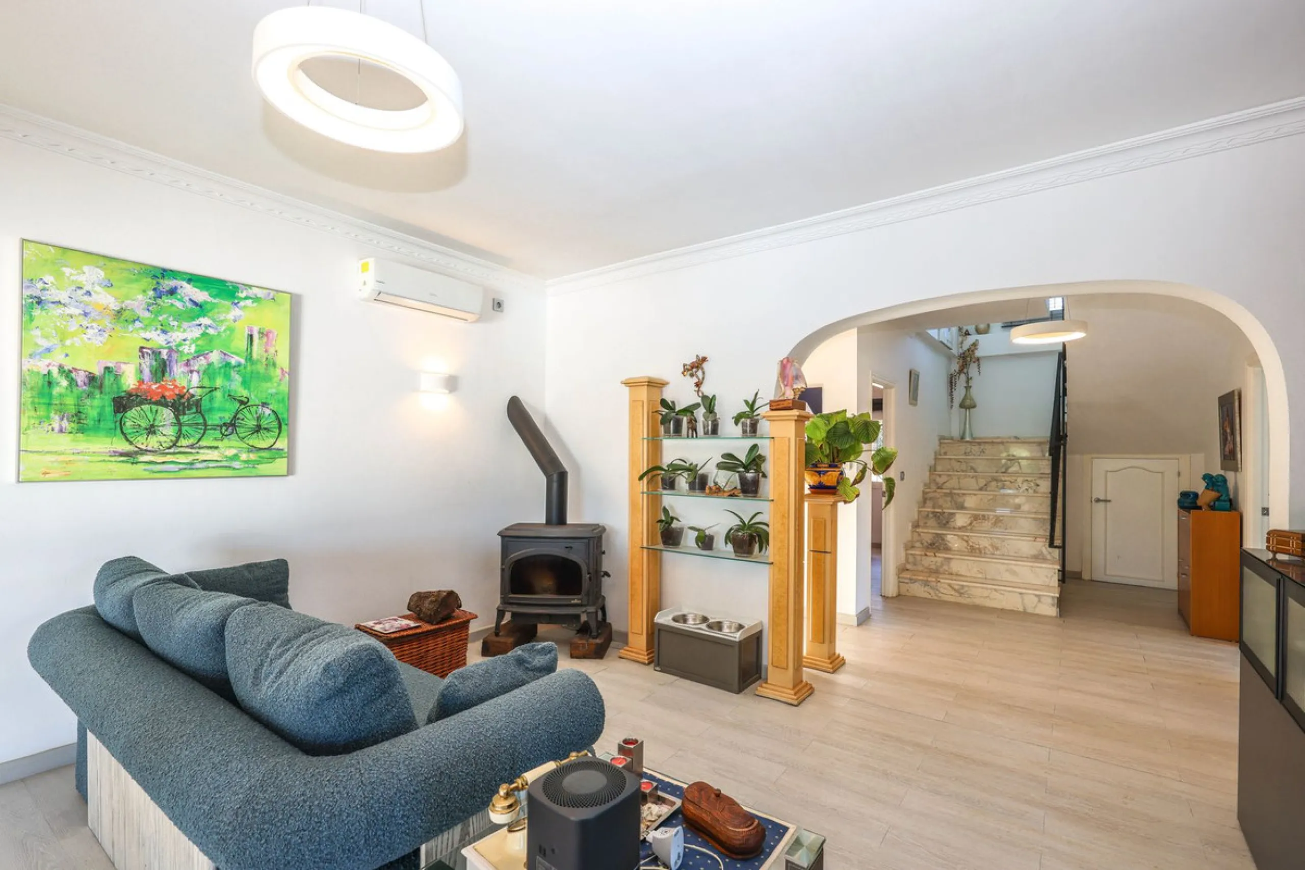Upgraded Modern Villa with Solar Panels