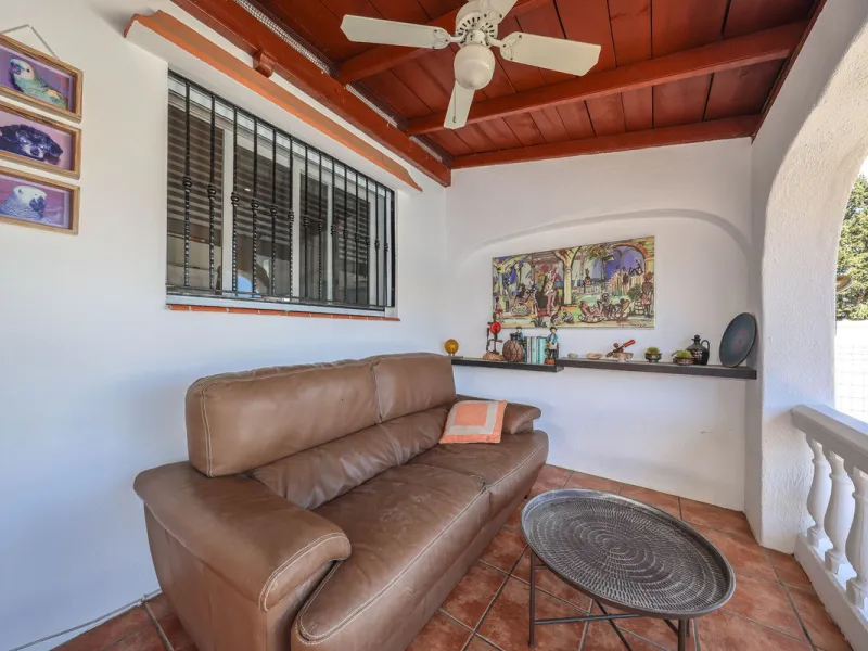 Upgraded Modern Villa with Solar Panels