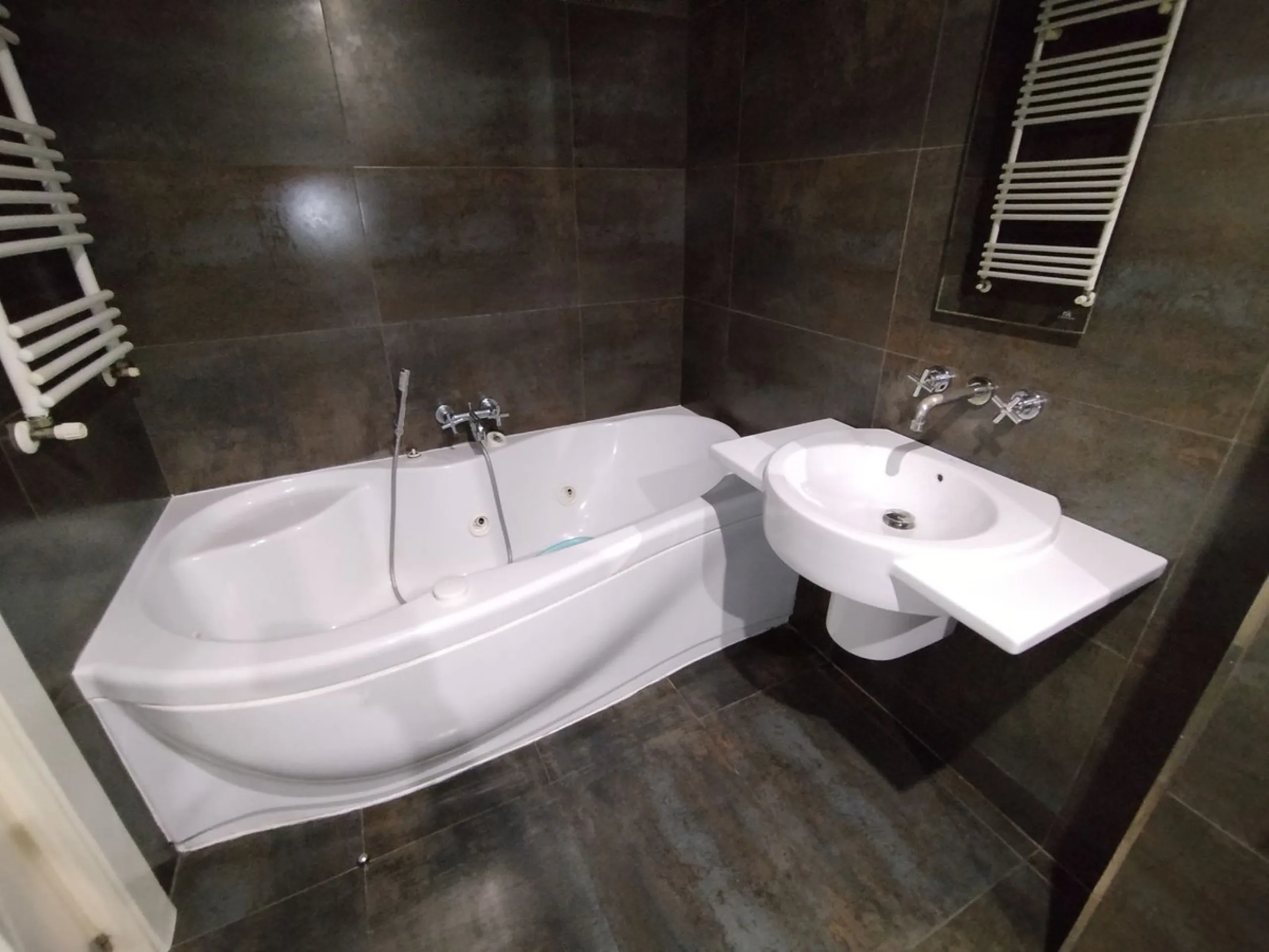 Apartment for sale in Los Álamos with direct sea views.