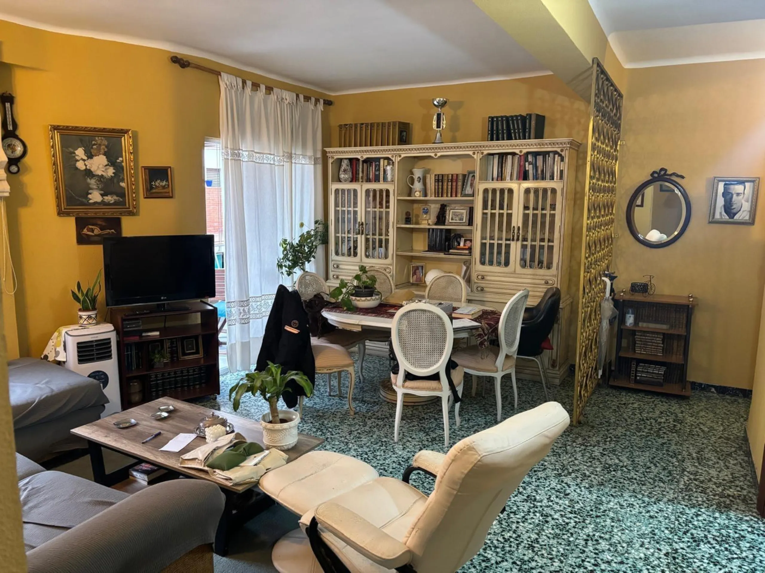 Excellent apartment for sale just steps from El Cautivo – Bright, comfortable, and in a great location