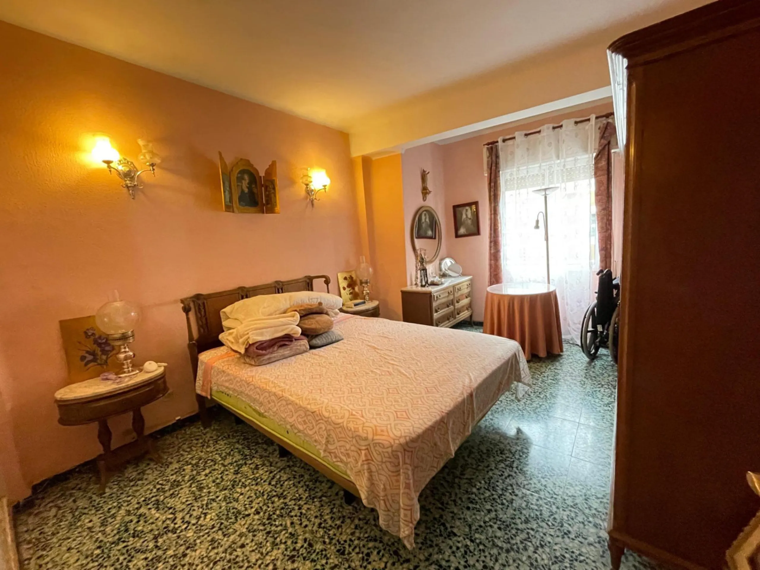 Excellent apartment for sale just steps from El Cautivo – Bright, comfortable, and in a great location