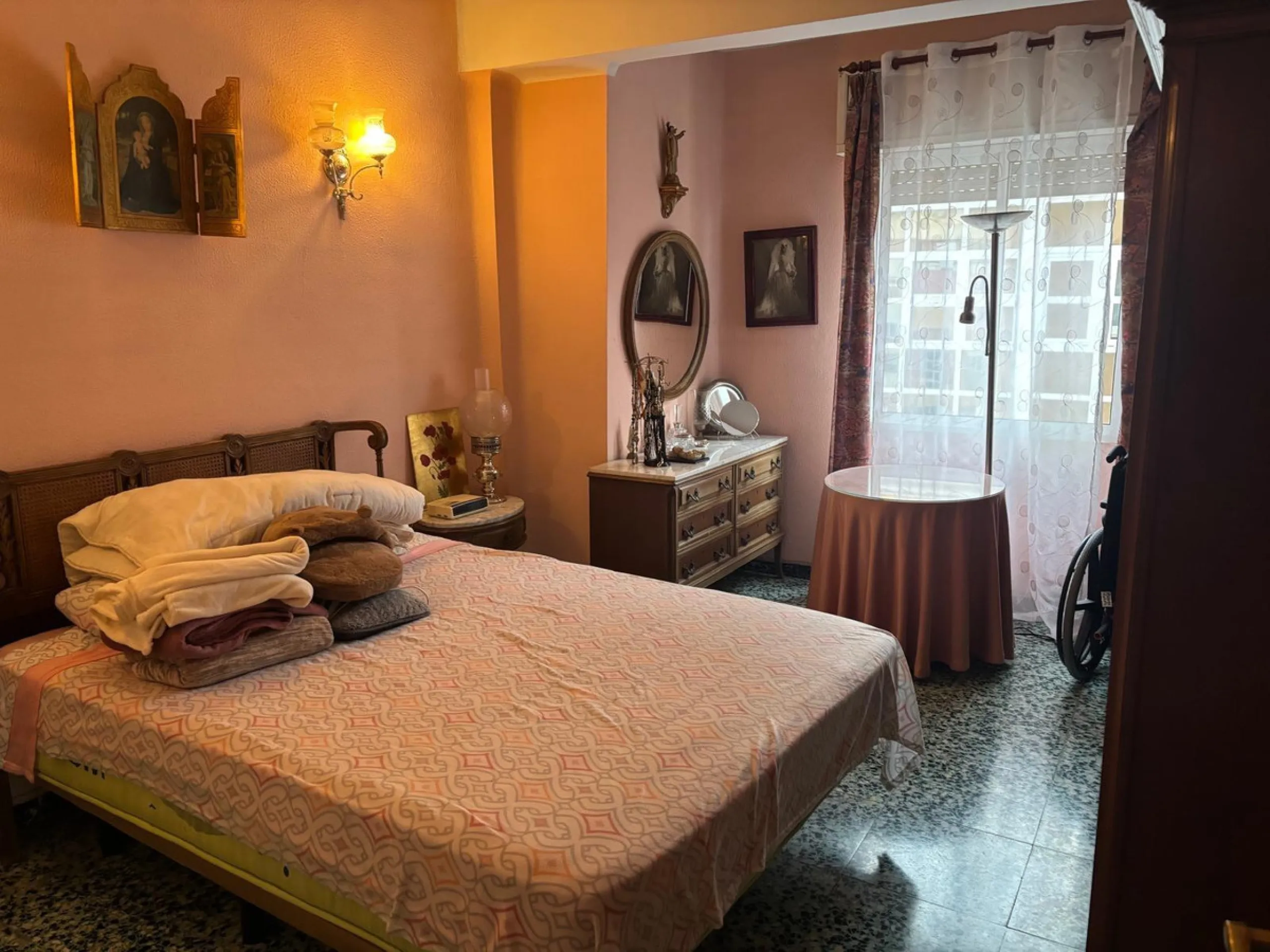 Excellent apartment for sale just steps from El Cautivo – Bright, comfortable, and in a great location