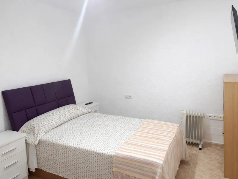 Unique opportunity by the sea! A magnificent renovated 3-bedroom apartment is for sale, located in one of the most sought-after areas due to its excellent connections and proximity to the beach. This home is ideal both as a permanent residence and as an i