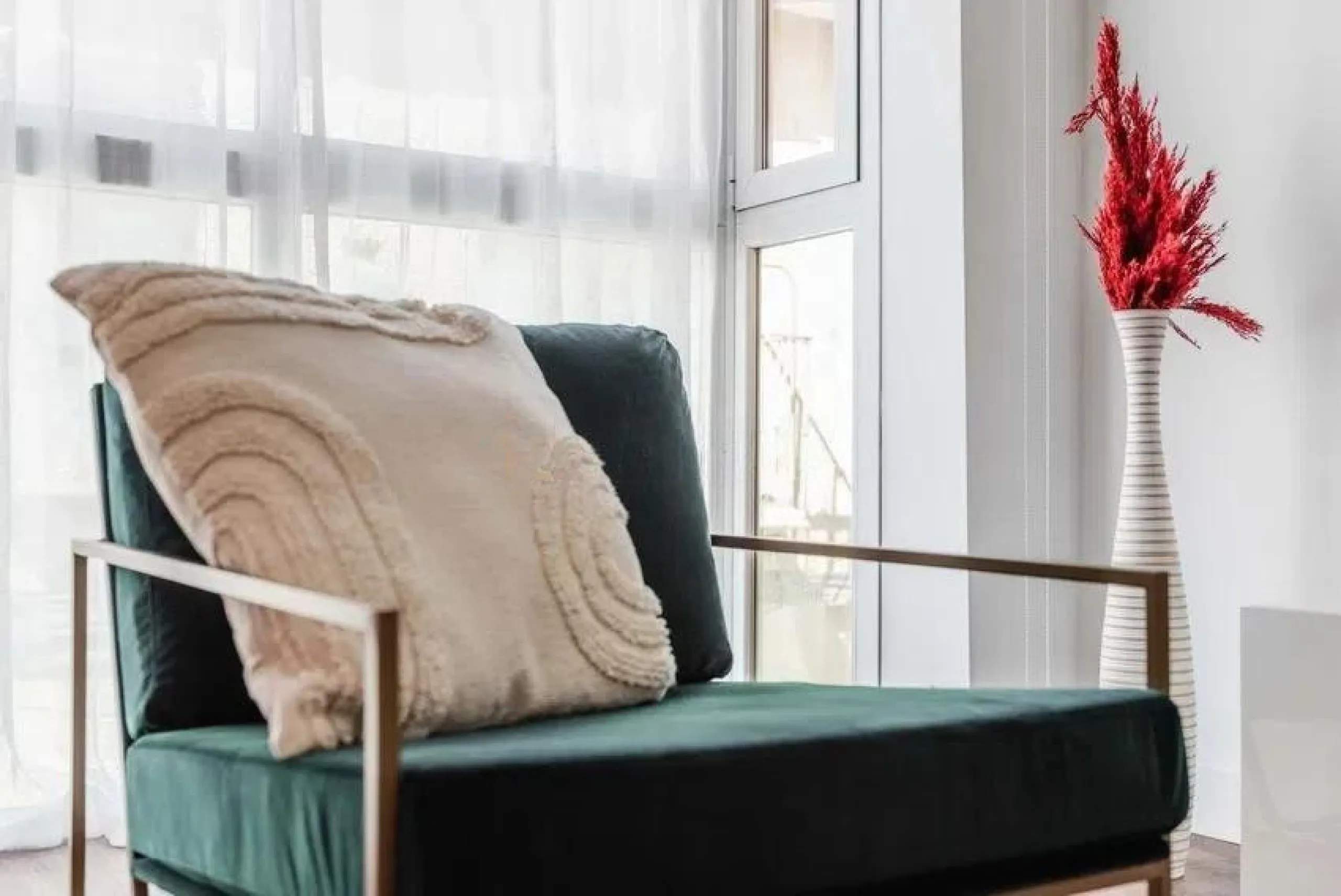 This exclusive one-bedroom apartment, located in the center of Málaga, has been fully renovated with top-quality finishes.