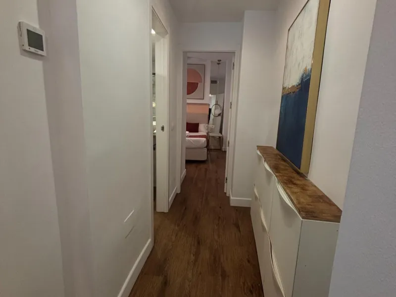 This exclusive one-bedroom apartment, located in the center of Málaga, has been fully renovated with top-quality finishes.