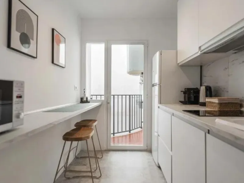 This exclusive one-bedroom apartment, located in the center of Málaga, has been fully renovated with top-quality finishes.