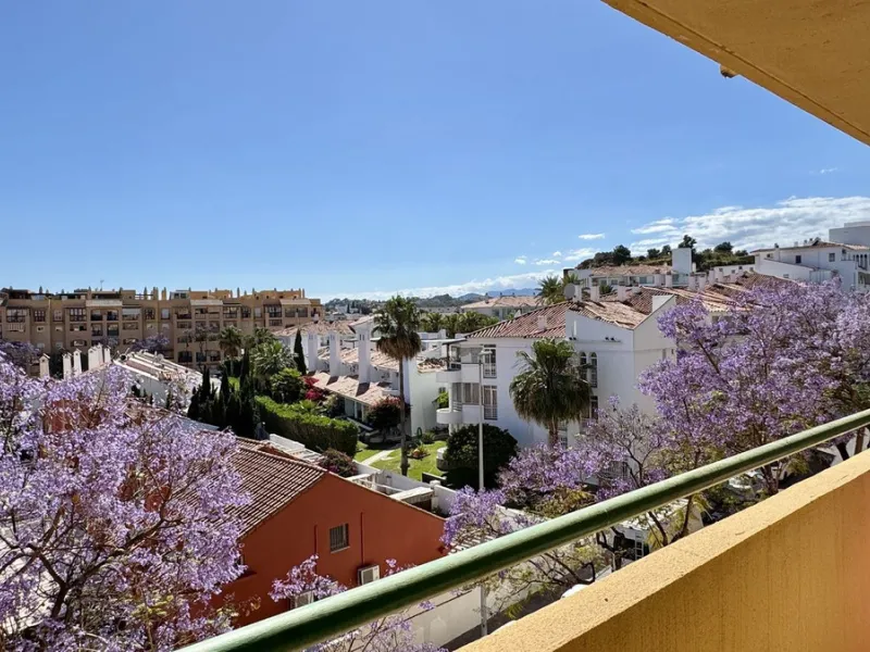 Bright and Ideal Home with Stunning Views in Los Pacos