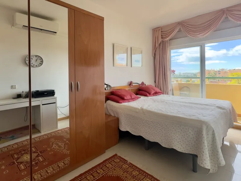 Bright and Ideal Home with Stunning Views in Los Pacos