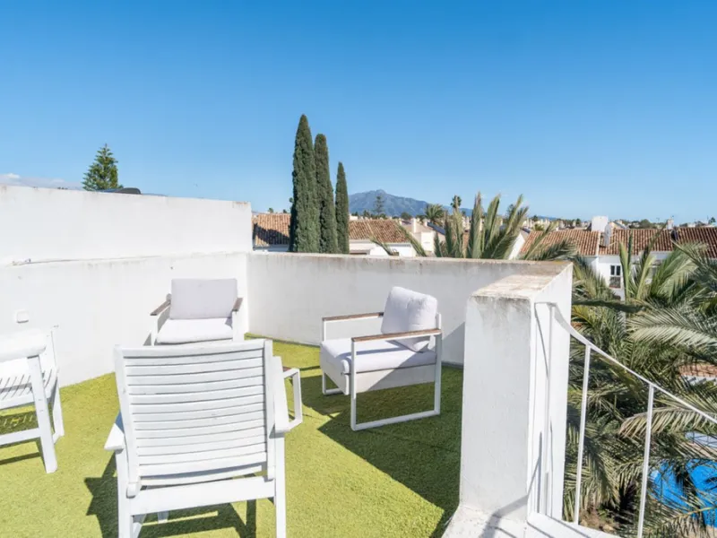 This apartment is located in a quiet and well-maintained residential complex, offering a balanced and comfortable home designed for everyday living. The property features a spacious living-dining area with direct access to a private terrace, ideal for bot