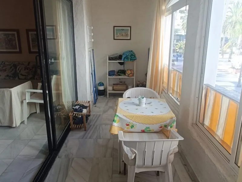 Apartment - Middle Floor Apartment в продаже в Marbella, Málaga. В доме 2 спален и 2 ванных комнат. Площадь дома 124 м²