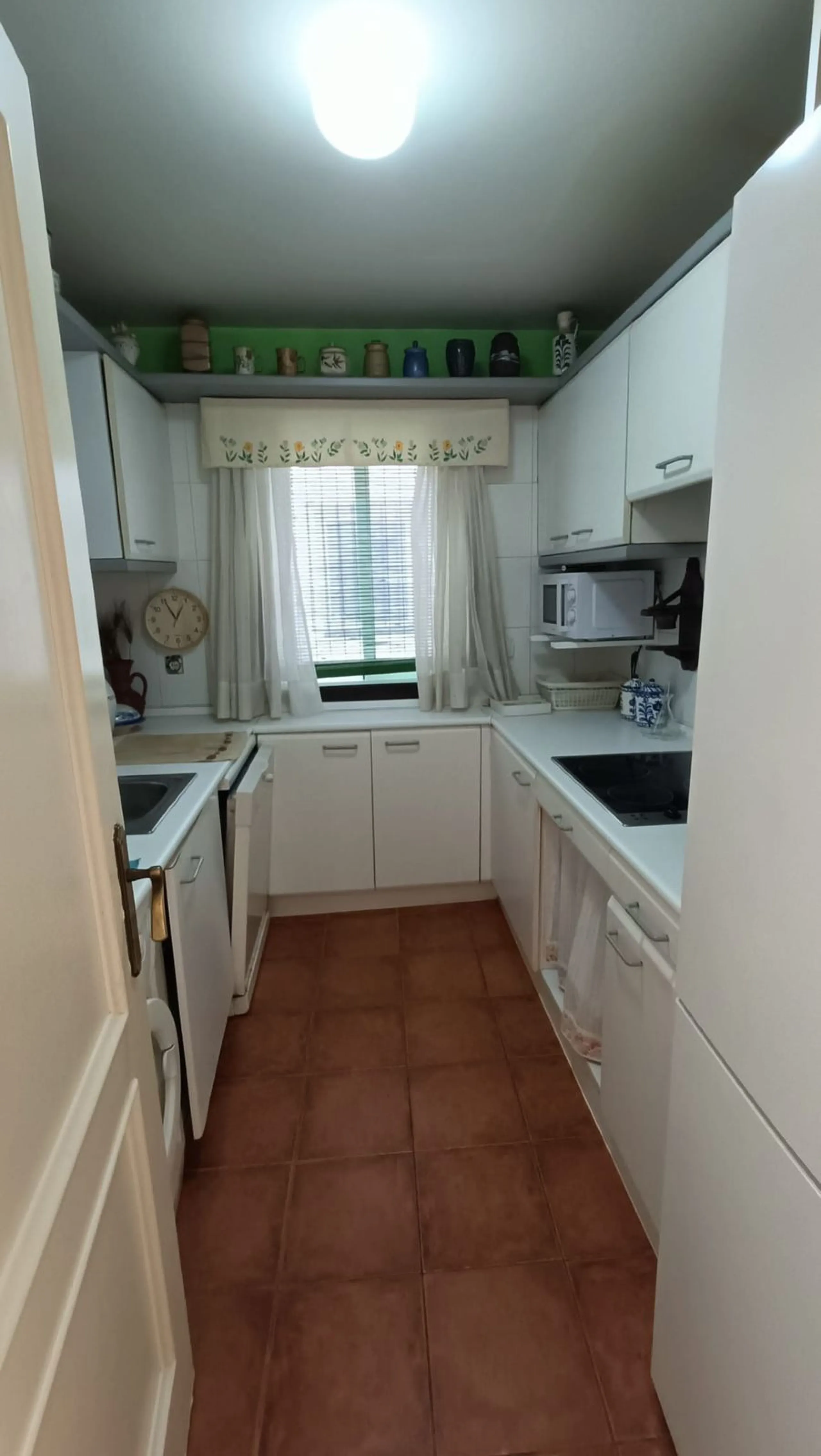 Apartment - Middle Floor Apartment в продаже в Marbella, Málaga. В доме 2 спален и 2 ванных комнат. Площадь дома 124 м²