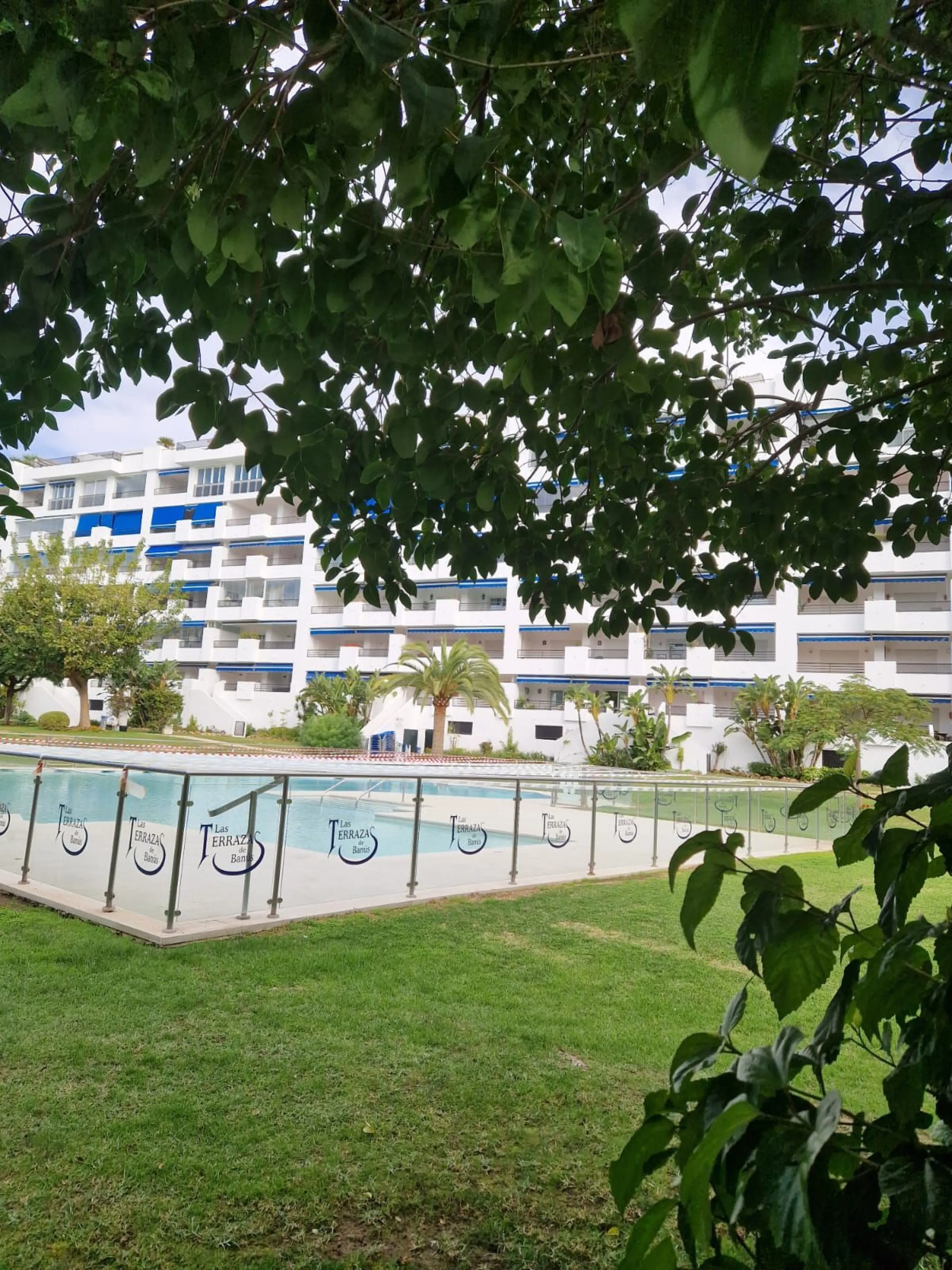 Apartment - Middle Floor Apartment в продаже в Marbella, Málaga. В доме 2 спален и 2 ванных комнат. Площадь дома 124 м²