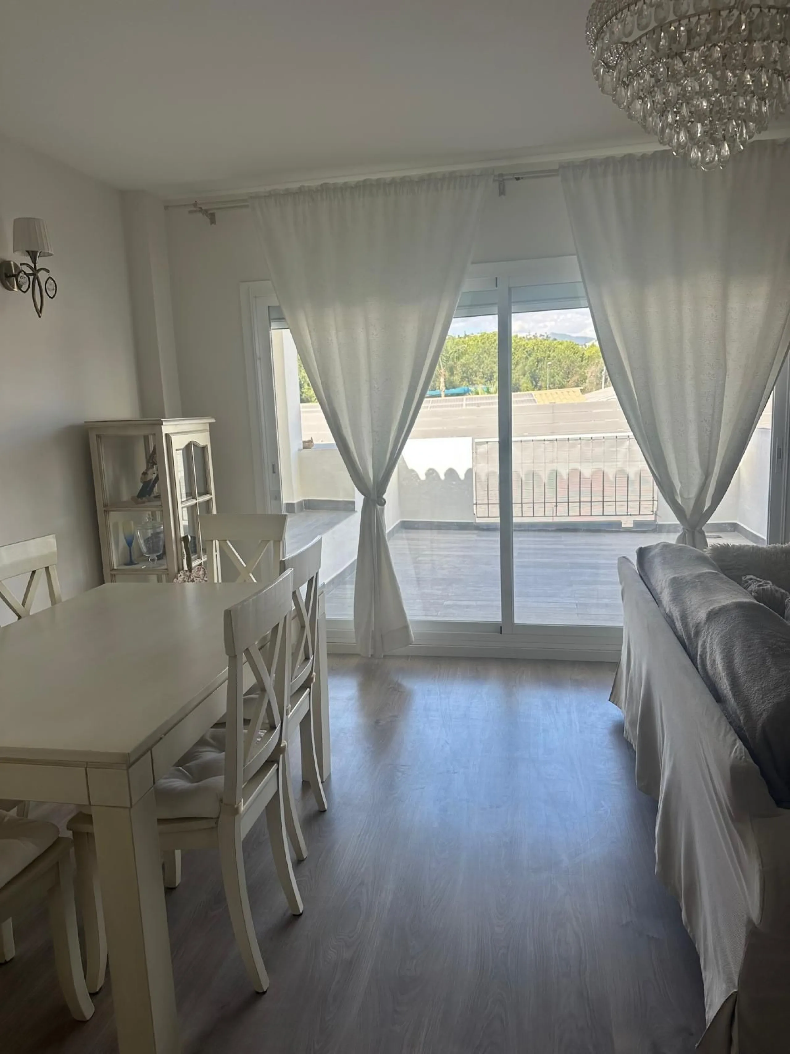 Duplex in the El Gamonal area,