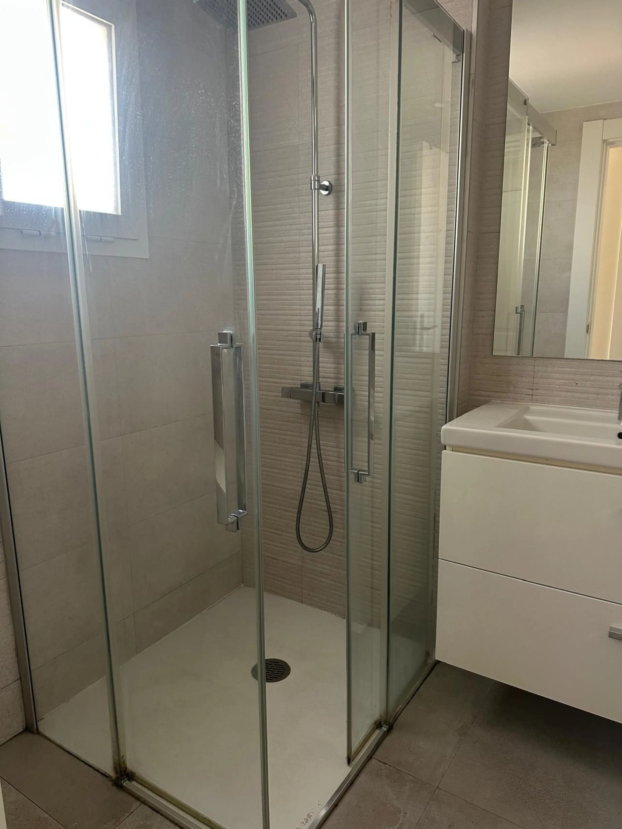 Duplex in the El Gamonal area,