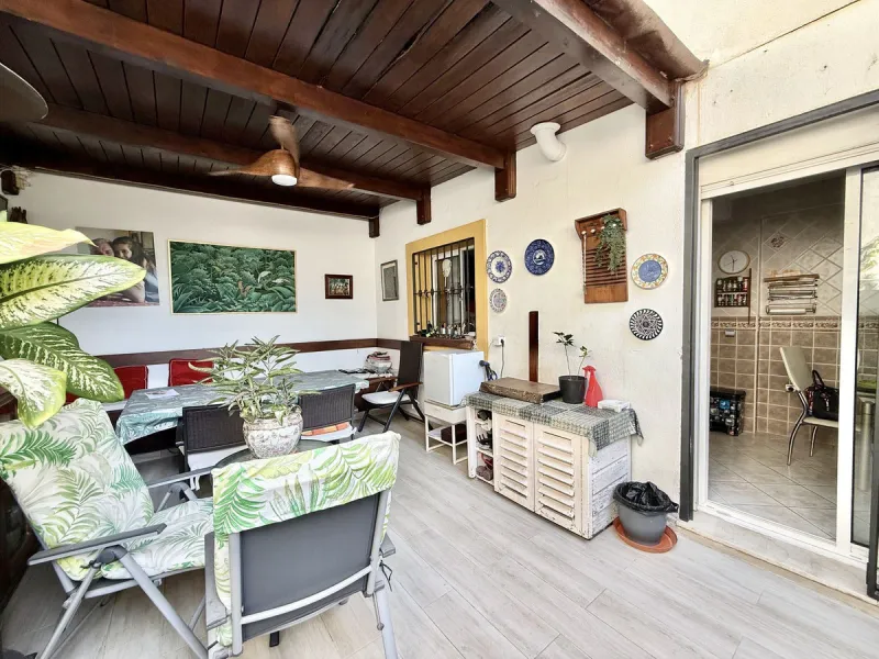 SEMI-DETACHED HOUSE IN CENTRAL ESTEPONA!