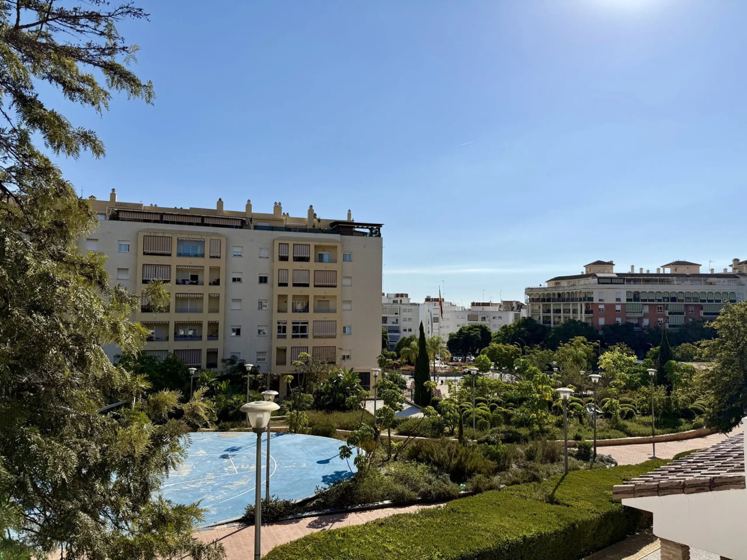 SEMI-DETACHED HOUSE IN CENTRAL ESTEPONA!