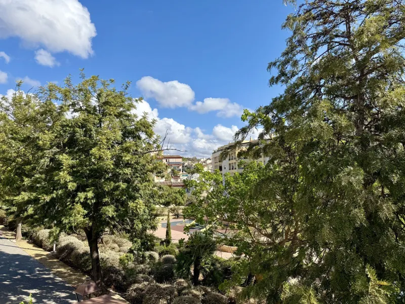 SEMI-DETACHED HOUSE IN CENTRAL ESTEPONA!