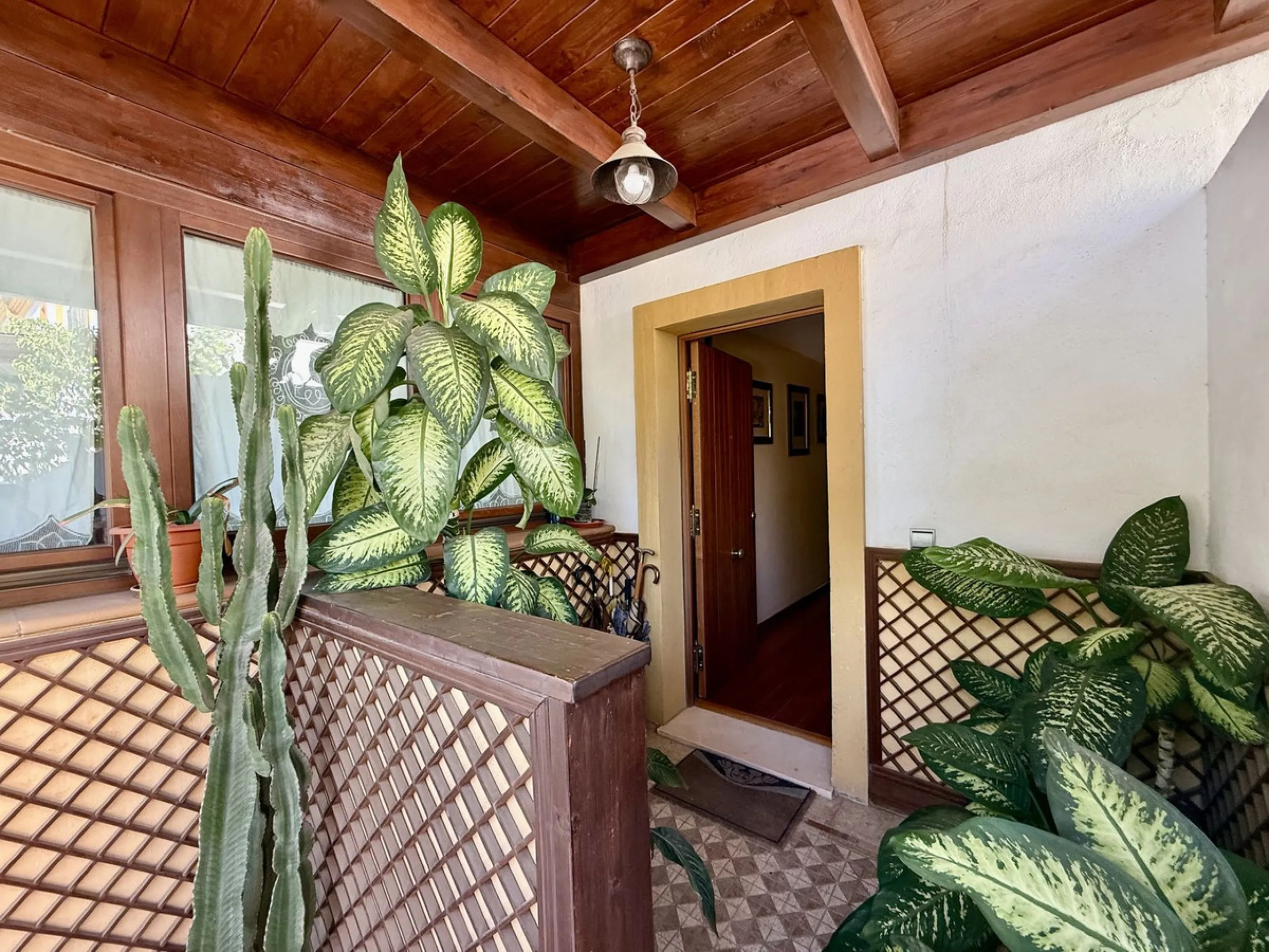 SEMI-DETACHED HOUSE IN CENTRAL ESTEPONA!