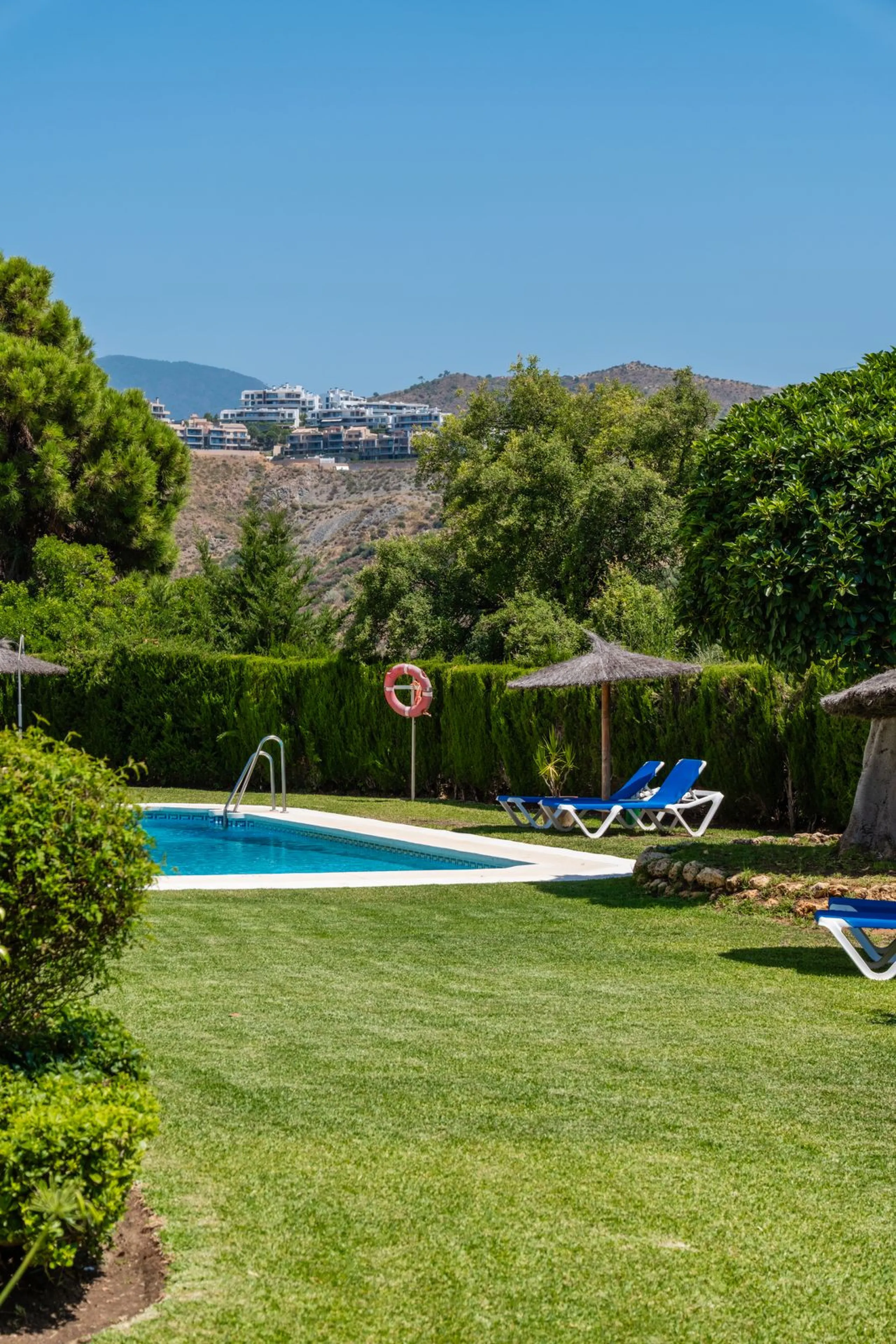 Located in the hills of Benahavis, this 143 sqm. residence is more than just an apartment; it is a curated experience of light and volume. As one of the largest units in this complex, the home has been meticulously reimagined to meet the exacting standard