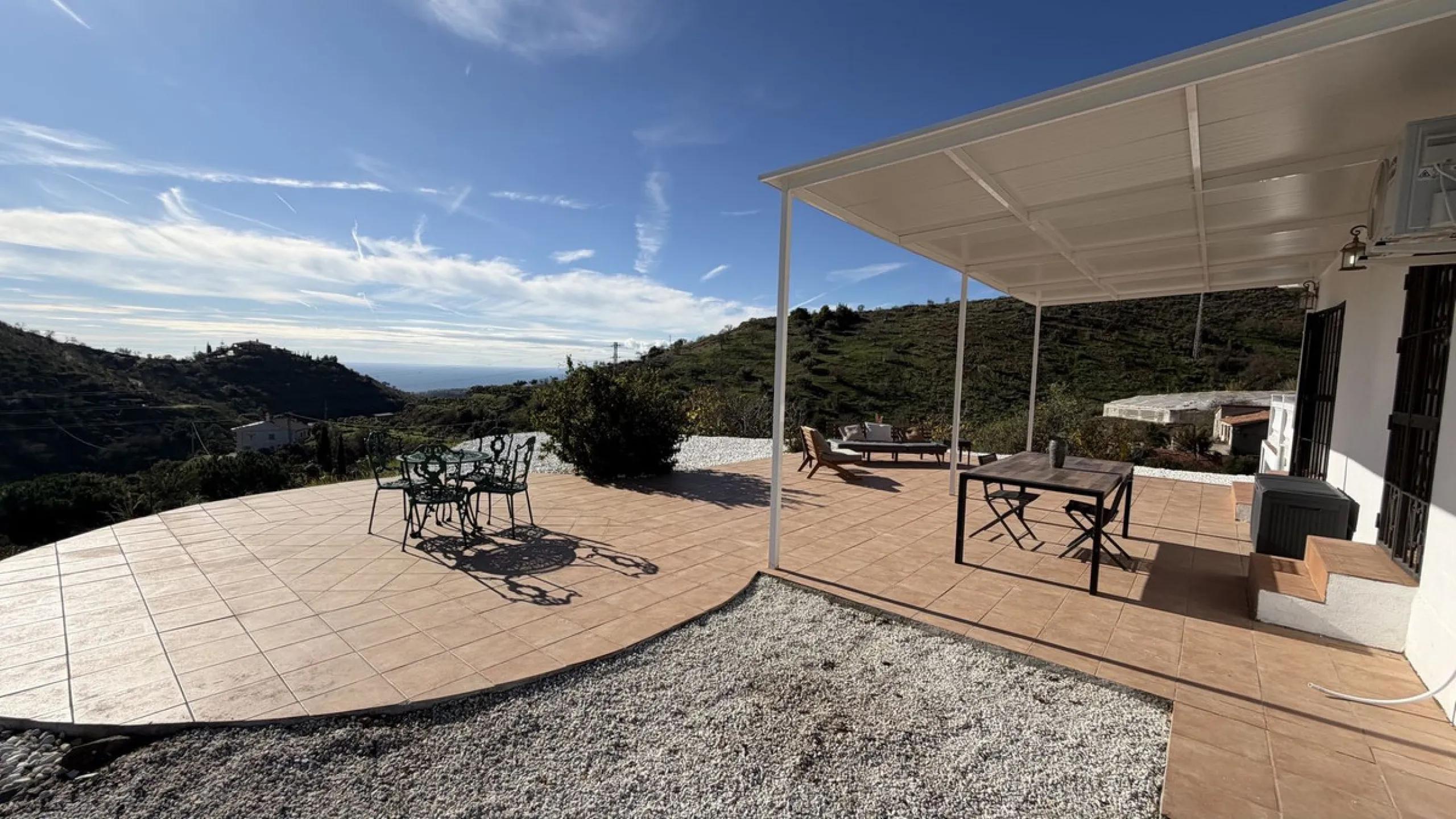 Country Property with Private Pool & Sea Views – Under 15 Minutes to the Beach in Rincon de la Victoria