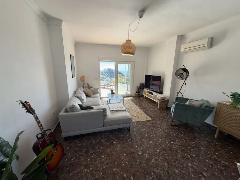 Country Property with Private Pool & Sea Views – Under 15 Minutes to the Beach in Rincon de la Victoria