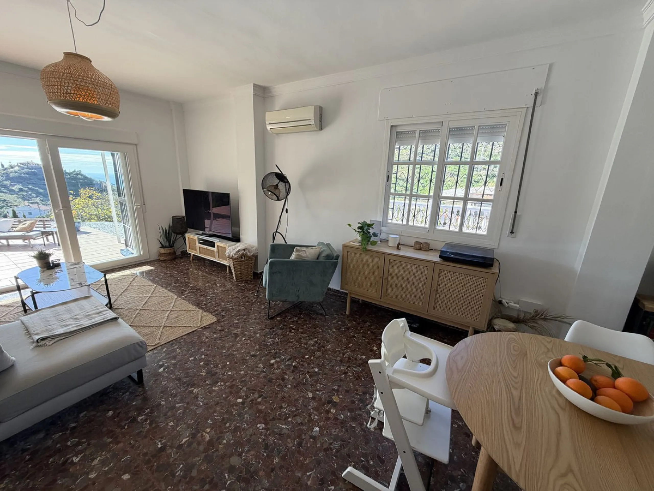 Country Property with Private Pool & Sea Views – Under 15 Minutes to the Beach in Rincon de la Victoria