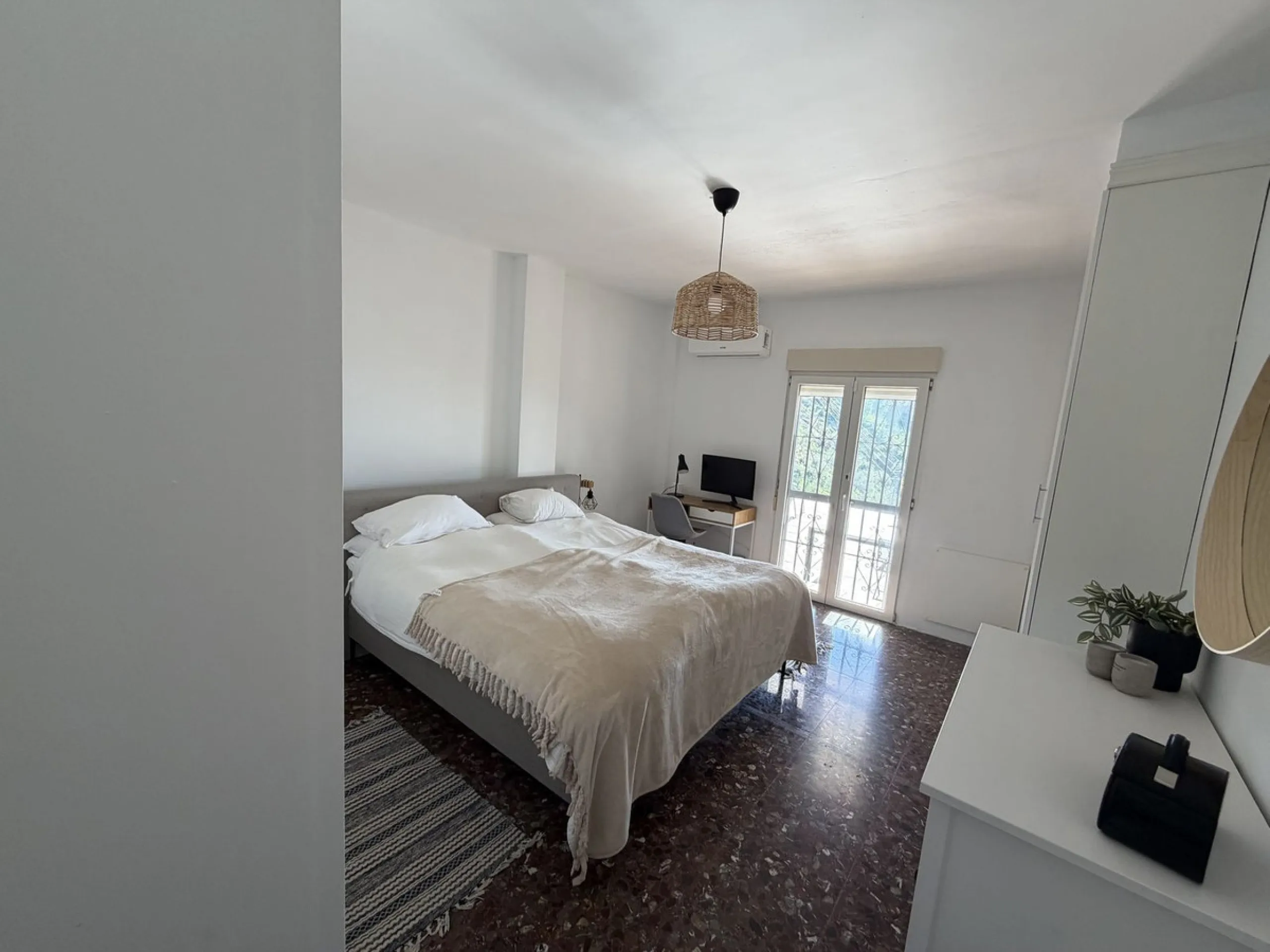 Country Property with Private Pool & Sea Views – Under 15 Minutes to the Beach in Rincon de la Victoria