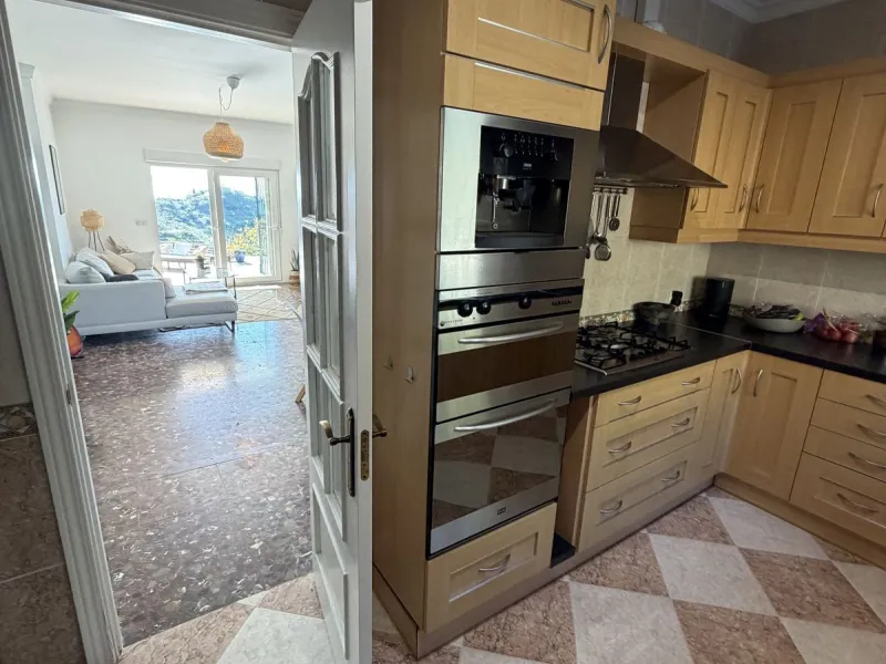 Country Property with Private Pool & Sea Views – Under 15 Minutes to the Beach in Rincon de la Victoria