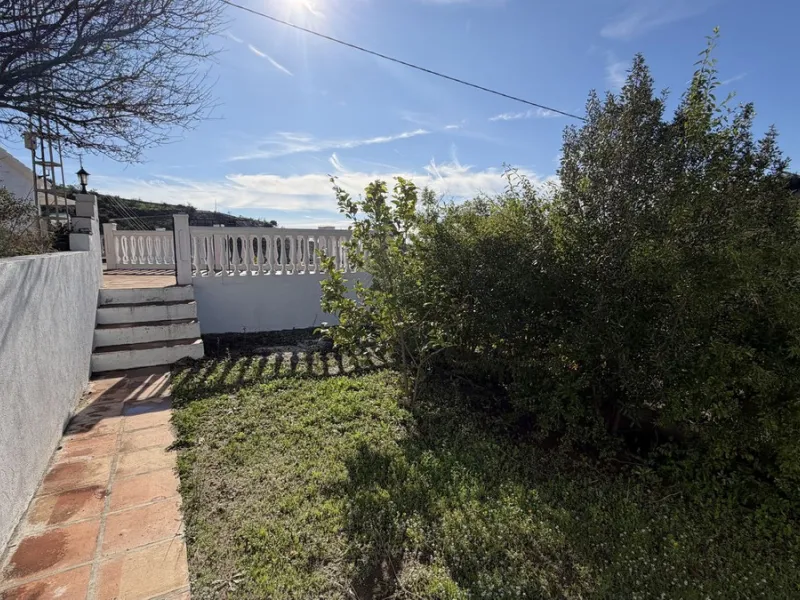 Country Property with Private Pool & Sea Views – Under 15 Minutes to the Beach in Rincon de la Victoria