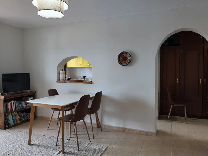 This charming ground-floor apartment is located in the picturesque white village of Mijas Pueblo, one of the most iconic and sought-after areas on the Costa del Sol. Known for its authentic Andalusian character, breathtaking views and relaxed Mediterranea