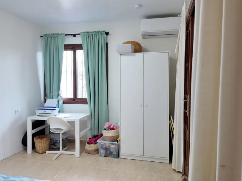 This charming ground-floor apartment is located in the picturesque white village of Mijas Pueblo, one of the most iconic and sought-after areas on the Costa del Sol. Known for its authentic Andalusian character, breathtaking views and relaxed Mediterranea