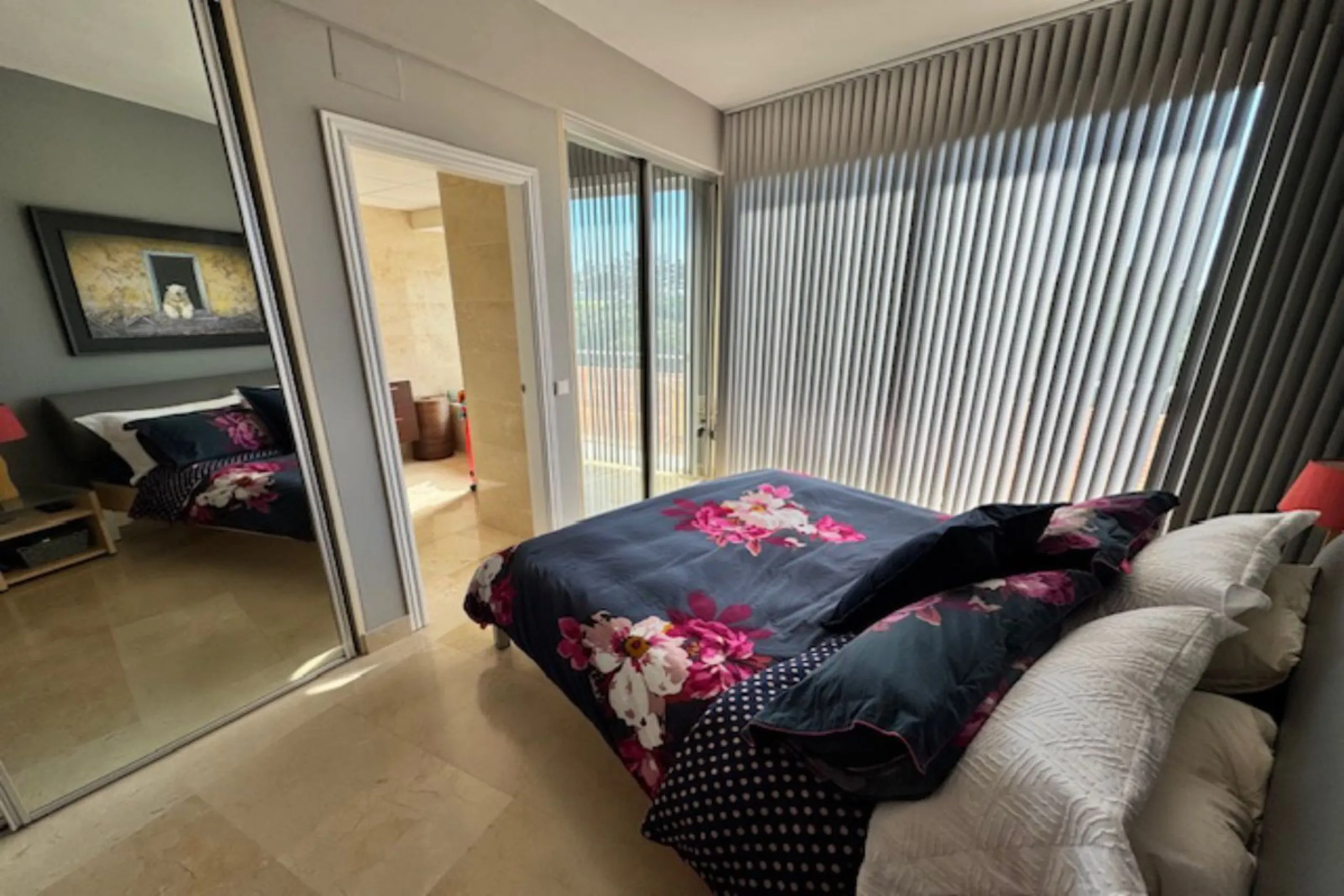 This bright unusually large 2 bedroom luxury, south facing penthouse is situated within the exclusive, beautifully kept, luxury complex  in Riviera del Sol next to the prestigious Miraflores Golf Club House.The property consists of a very large lounge/din