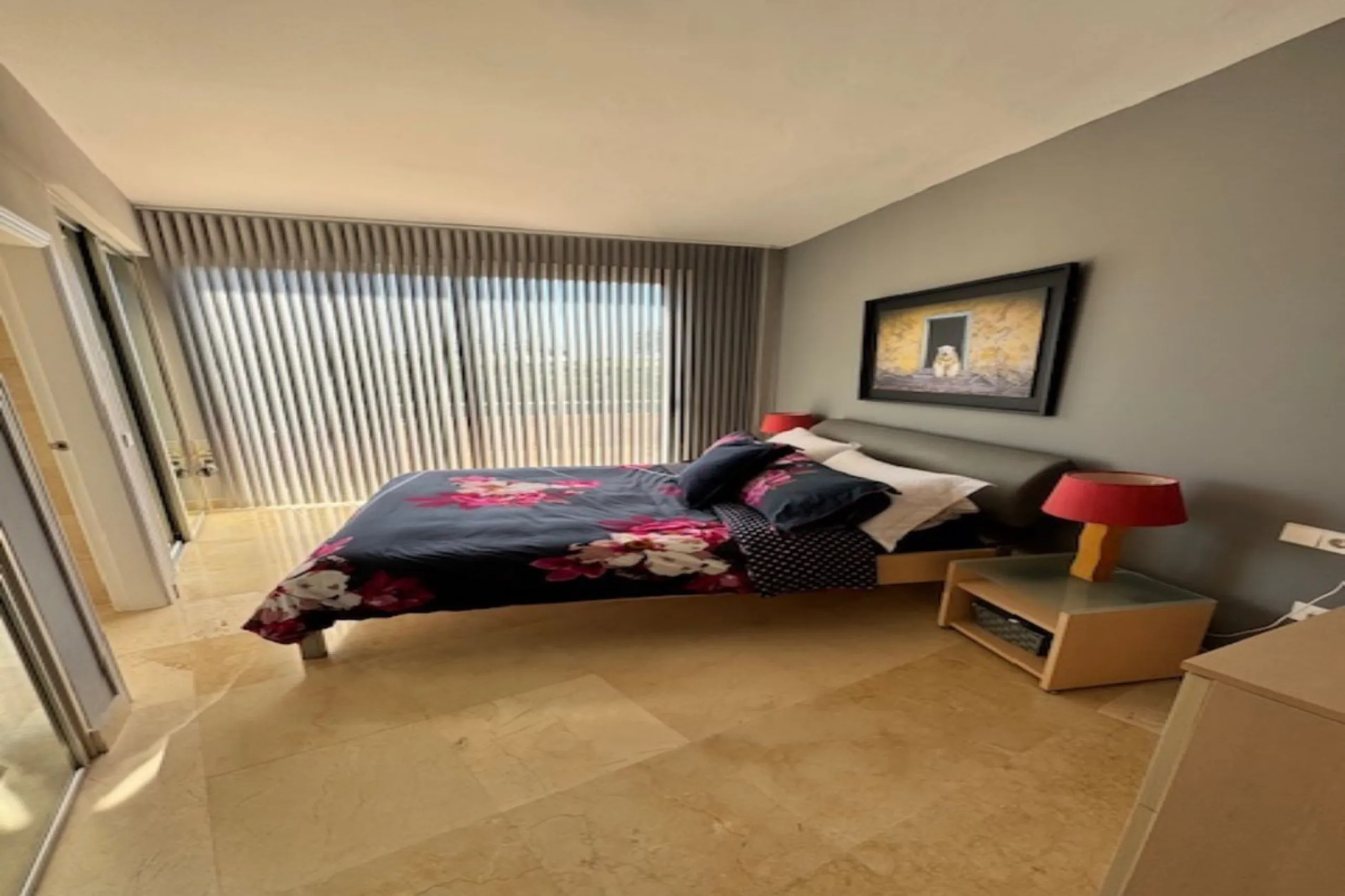 This bright unusually large 2 bedroom luxury, south facing penthouse is situated within the exclusive, beautifully kept, luxury complex  in Riviera del Sol next to the prestigious Miraflores Golf Club House.The property consists of a very large lounge/din