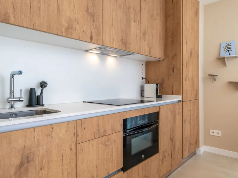 Step into a new standard of modern living in Higuerón, where design, technology and Mediterranean comfort come together in a beautifully finished apartment that feels both refined and effortlessly welcoming. Recently completed and ready to move into, this