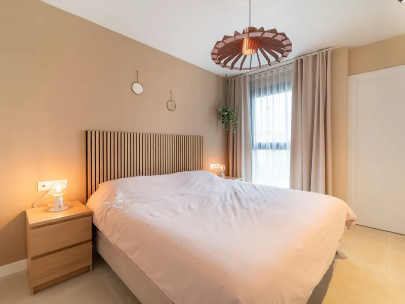 Step into a new standard of modern living in Higuerón, where design, technology and Mediterranean comfort come together in a beautifully finished apartment that feels both refined and effortlessly welcoming. Recently completed and ready to move into, this