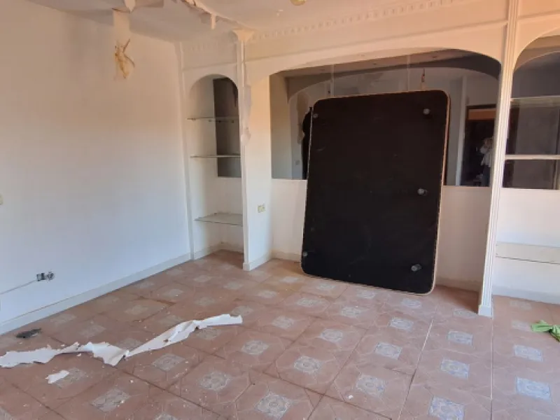 Detached villa in Torreblanca, Fuengirola, with endless renovation possibilities to adapt it to your own lifestyle.